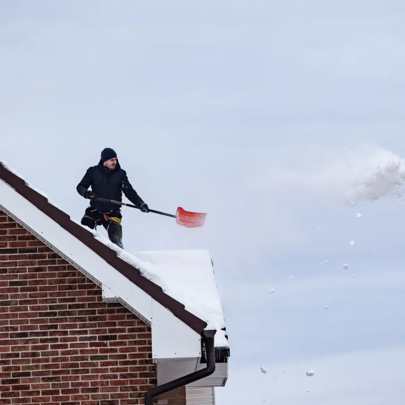 Home Roof Snow Removal
